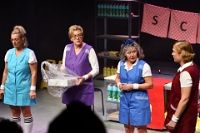 Vastzakcomedie met de Schoonmaakster (4)