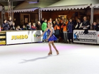 Dames on ice (10)